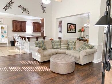 123 Lost Creek Ln, Thomasville, GA 31757 - photo 4