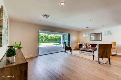 3217 N 41st Place Phoenix AZ-small-005-6