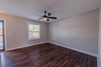 7630 Alta View Blvd - 05