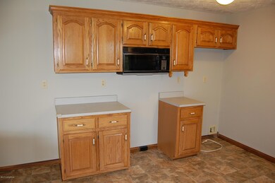 117 Kamp Dr, Mount Washington, KY 40047 - photo 6