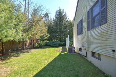 50 Firglade St, Worcester, MA 01602 - photo 7