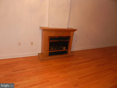 815 9th St NE, Washington, DC 20002 - photo 4