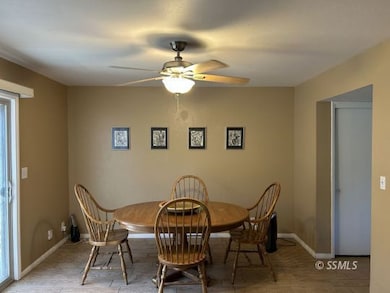 1022 Peg St, Ridgecrest, CA 93555 - photo 6