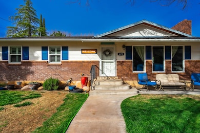 472 S 50 St W-012