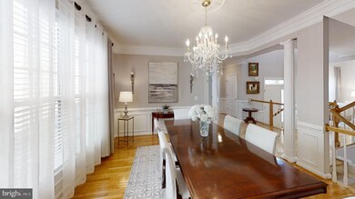 7210 Lyndam Hill Cir, Lorton, VA 22079 - photo 5