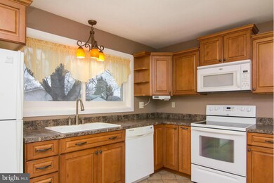 321 Taney Dr, Taneytown, MD 21787 - photo 3