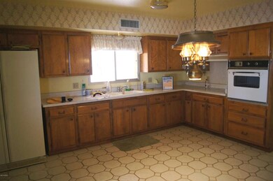 Kitchen (2)