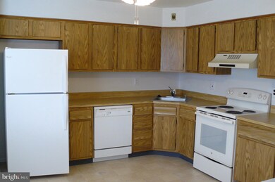 23 Oleander Ct, Mount Laurel, NJ 08054 - photo 7