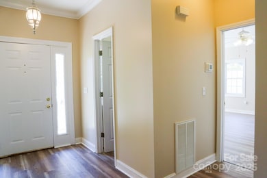 4106 Hemingway Dr, Hickory, NC 28601 - photo 6