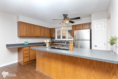 19.   Kitchen_KI_11-FULL