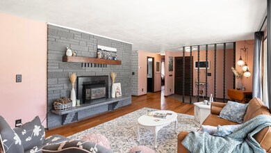 709 W Clay Ave, Chewelah, WA 99109 - photo 7