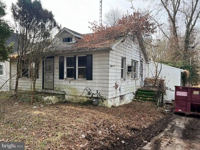 130 N Walnut St, Kennett Square, PA 19348 - photo 5