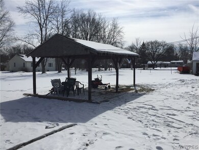 257 Witmer Rd, North Tonawanda, NY 14120 - photo 6