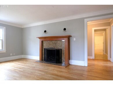 1690 Gilham Rd, Eugene, OR 97401 - photo 3