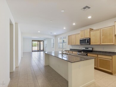 005_Kitchen
