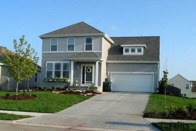 807 Stony Point Dr, Papillion, NE 68046 - photo 2