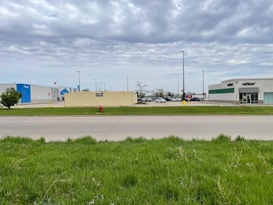 518 Industrial Ave, Grinnell, IA 50112 - photo 5