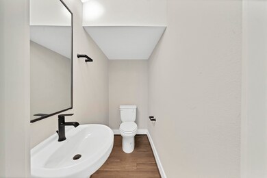 4508 Whitney Park Way, Houston, TX 77022 - photo 6