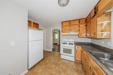 1932 5th St NE, Center Point, AL 35215 - photo 5