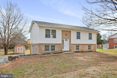 672 Montmorency Dr, Bunker Hill, WV 25413 - photo 3