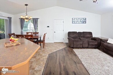 06-Living Room_DMD_6056