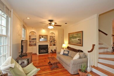 93 Beaufain St