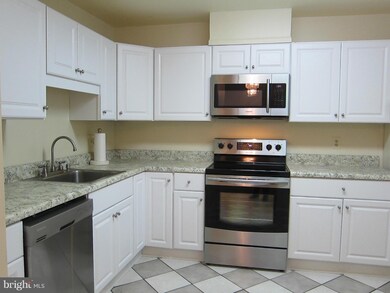 6 Hamlet Dr, Owings Mills, MD 21117 - photo 2