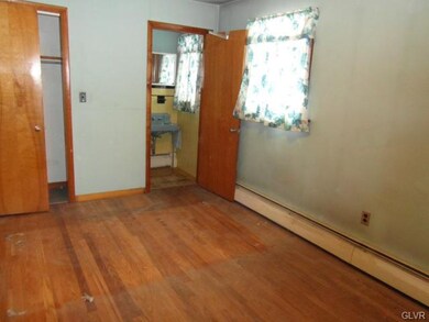 3610 Wilmore St, Easton, PA 18045 - photo 6