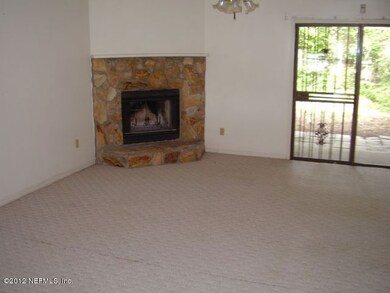 4494 Melissa Ct W, Jacksonville, FL 32210 - photo 4