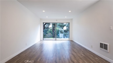 102 Scholz Plaza unit 37, Newport Beach, CA 92663 - photo 4