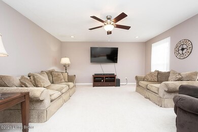 140 Madison Ct, Mount Washington, KY 40047 - photo 6