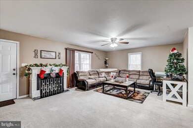 122 Baylor Dr, Montross, VA 22520 - photo 5