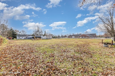 3517 Hillview Dr, Louisville, KY 40229 - photo 6