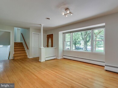 3523 Kirkwood Dr, Fairfax, VA 22031 - photo 7