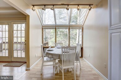 10776 Brewer House Rd, Rockville, MD 20852 - photo 7