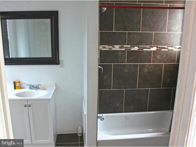 136 York St unit 2, Camden, NJ 08102 - photo 5