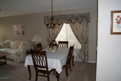 FORMAL DINING