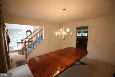 9104 Little Stone Dr, Fort Washington, MD 20744 - photo 3