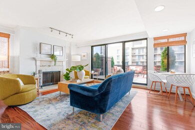 3 Washington Cir NW unit 705, Washington, DC 20037 - photo 2