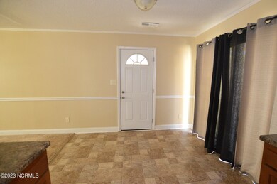 115 Brookdale Plaza, Jacksonville, NC 28546 - photo 5