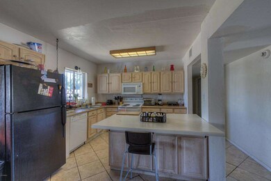 004_Kitchen