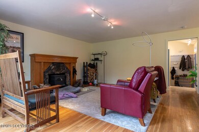 1331Hillcrest-14
