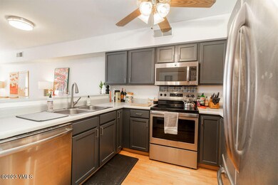 topaz_r203_interior_kitchen