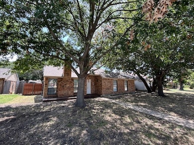 6825 Anderson Dr, the Colony, TX 75056 - photo 3