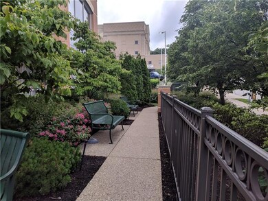 5859 Beacon St unit 1001, Pittsburgh, PA 15217 - photo 2