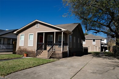 741 E 7th St, Houston, TX 77007 - photo 2