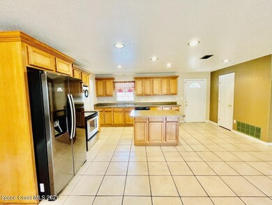 Large kitchen
