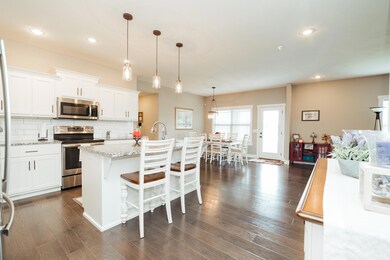 626NEagleParkCircle-25