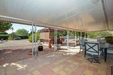 Backyard Coverd Patio 002