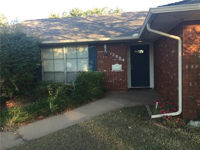 12004 Camelot Dr, Oklahoma City, OK 73120 - photo 2